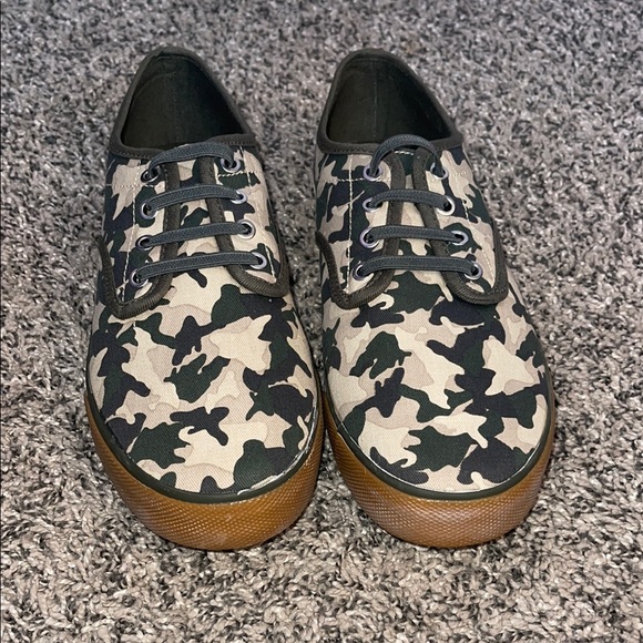NWT Mens size 6 shoes Camo shoes Camouflage Sneakers size 6 adult unisex - Picture 10 of 17
